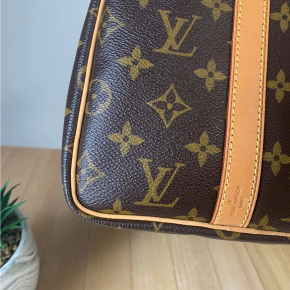 Louis Vuitton Monogram Speedy Bandouliere 30 - Picture 8 of 16